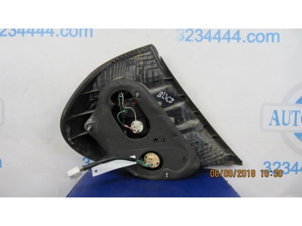 81551-33270 | Ліхтар зовнішній задн. прав. TOYOTA CAMRY 30 02-06 - Фото 2