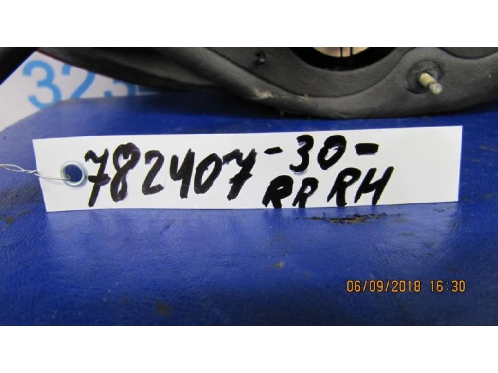 81551-33270 | Ліхтар зовнішній задн. прав. TOYOTA CAMRY 30 02-06 - Фото 3