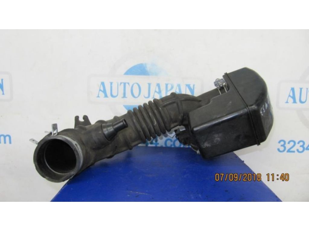17881-28220 | Патрубок воздушного фильтра SCION TC 04-10
