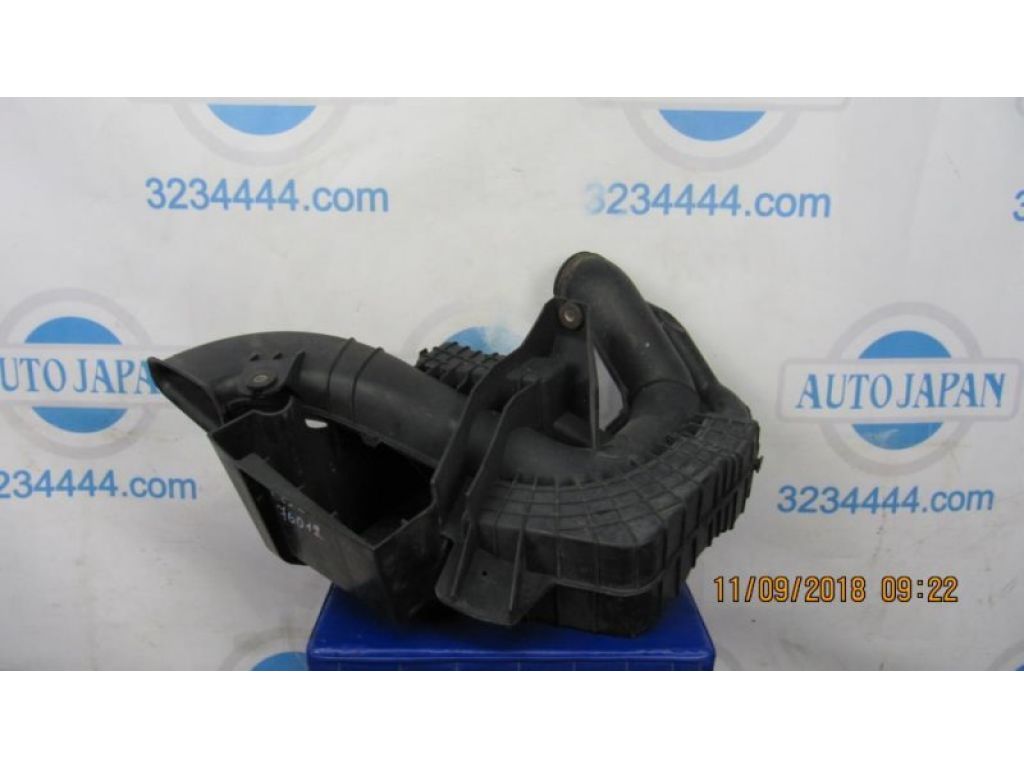 патрубок повітряного фільтра MAZDA 3 BK 03-08