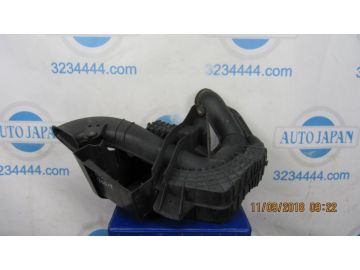 Патрубок воздушного фильтра MAZDA 3 BK 03-08