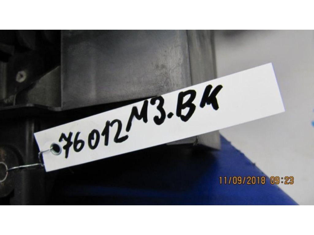 патрубок повітряного фільтра MAZDA 3 BK 03-08 - Фото 2