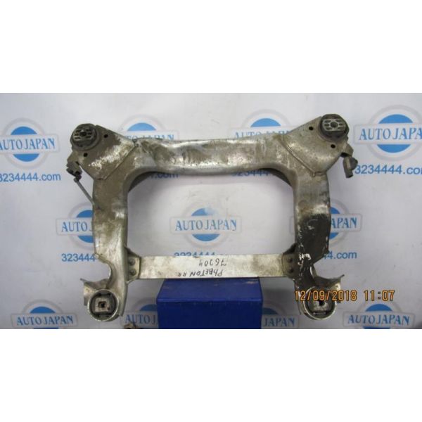 Балка передньої підвіски VOLKSWAGEN PHAETON 02-10 3D0 399 313 P