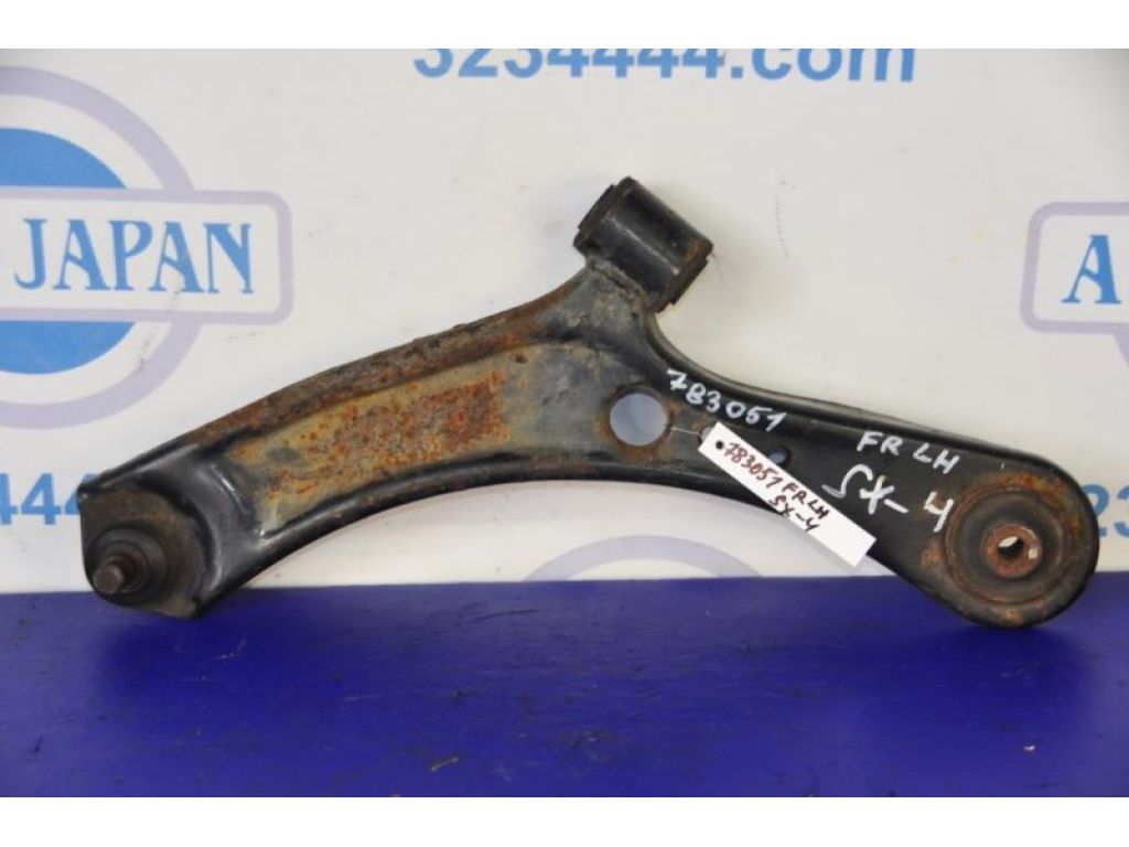 45202-54L20 | Рычаг передней подвески нижний лев. SUZUKI SX4 06-13