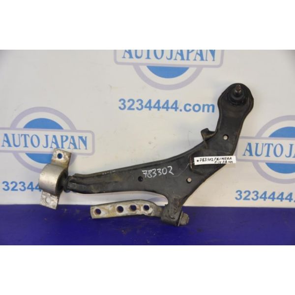 Важіль передньої підвіски нижній лівий NISSAN PRIMERA P-11 96-01 54501-90J10