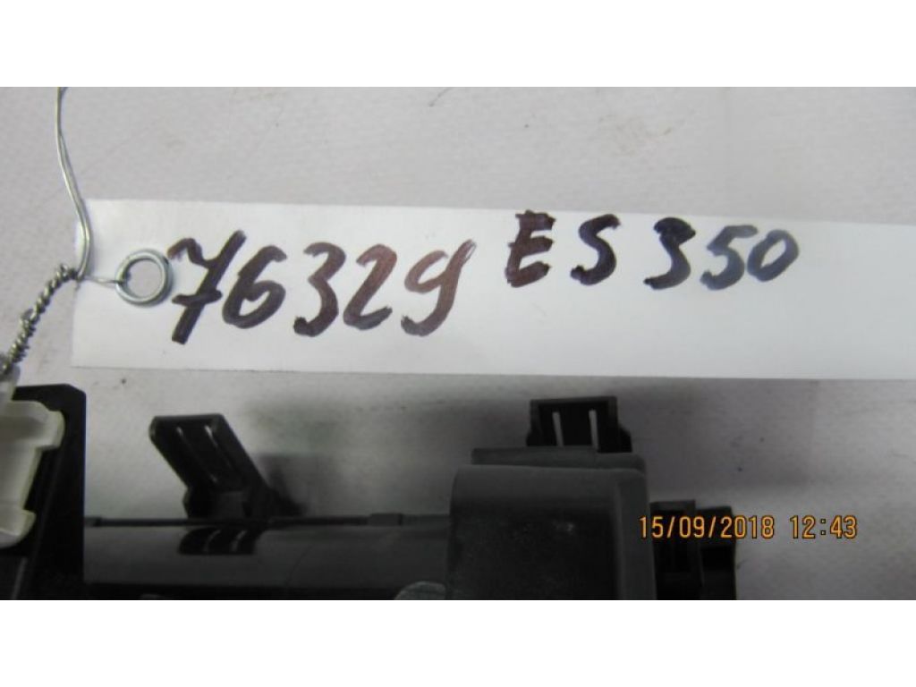 58804-33680-E1 | Накладка в салоне LEXUS ES350 06-12 - Фото 2