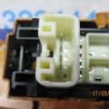 84810-52030 | Кнопка стеклоподъемника задн. лев. TOYOTA CAMRY 40 06-11 - Превью 3