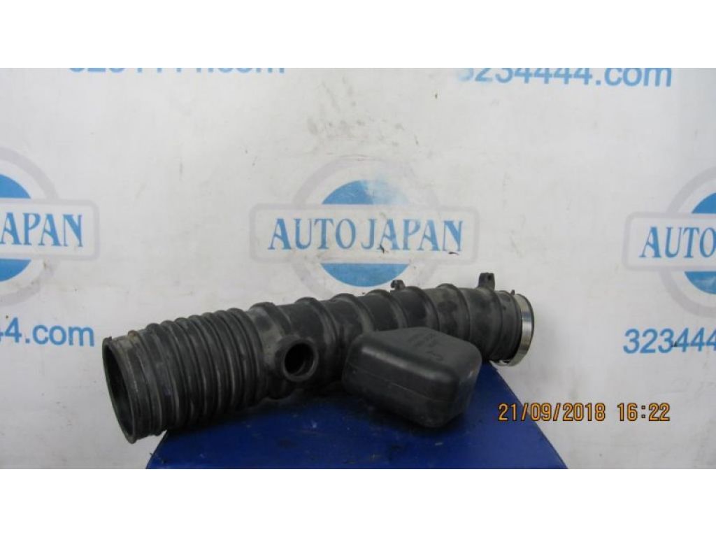 17881-31120 | патрубок повітряного фільтра LEXUS IS250/350 05-13