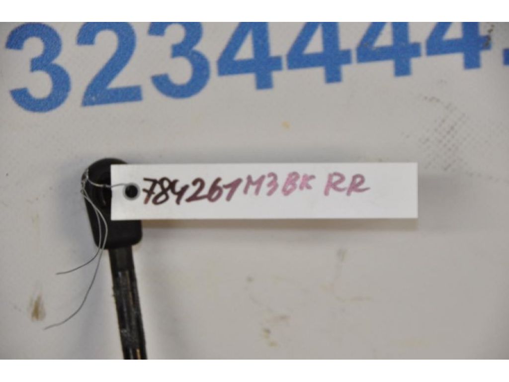 Амортизатор кришки багажника MAZDA 3 BK 03-08 - Фото 2
