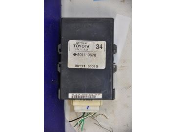 Блок электронный TOYOTA CAMRY 50 12-15
