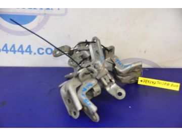 Петля двери HYUNDAI TUCSON 04-10