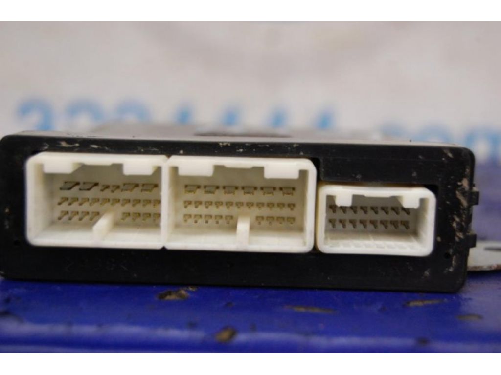 89222-30110 | Блок управления дверей передн. лев. LEXUS GS350 GS300 05-11 - Фото 3