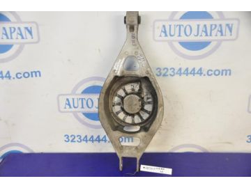 Рычаг задней подвески поперечный нижний лев. INFINITI M35/M45 04-10