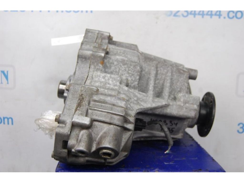 33100-CG000 | Роздавальна коробка INFINITI M35/M45 04-10