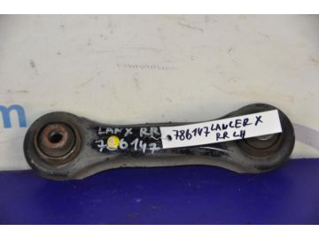 Рычаг задней подвески поперечный нижний лев. MITSUBISHI LANCER X 10 07-15