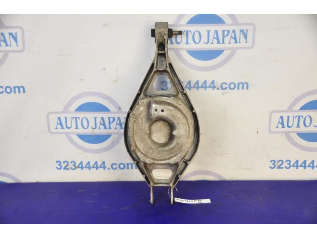 551B0-EG000 | Рычаг задней подвески поперечный нижний прав. INFINITI M35/M45 04-10