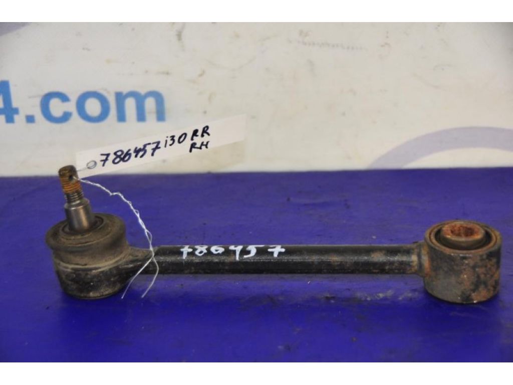 55250-2H000 | Важіль задньої підвіски нижній поперечний прав. HYUNDAI I30 FD 07-12