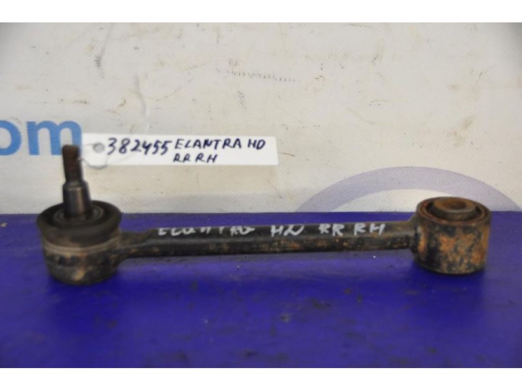 55250-2H000 | Рычаг задней подвески поперечный нижний прав. HYUNDAI ELANTRA HD 06-11