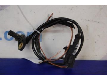 Датчик ABS задн. прав. INFINITI M35/M45 04-10