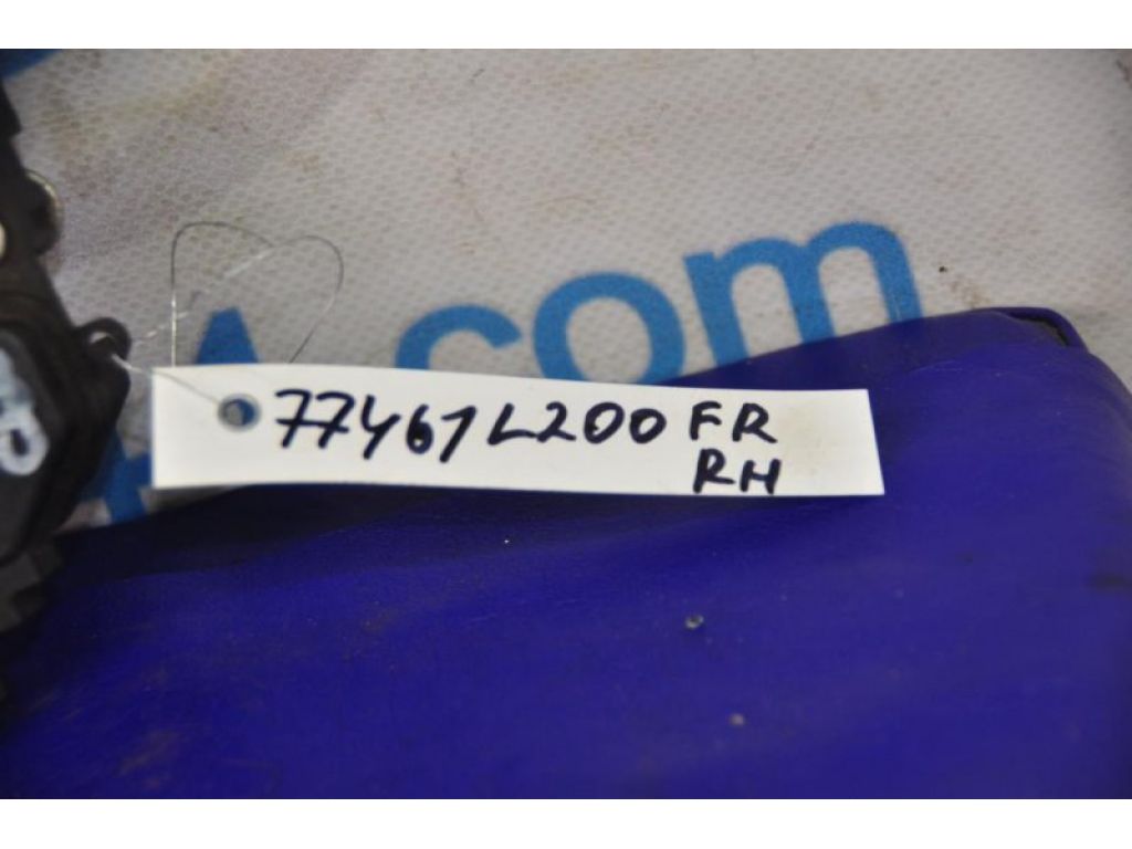 5715A184 | Замок двері передн. прав. MITSUBISHI L200 06-14 - Фото 2