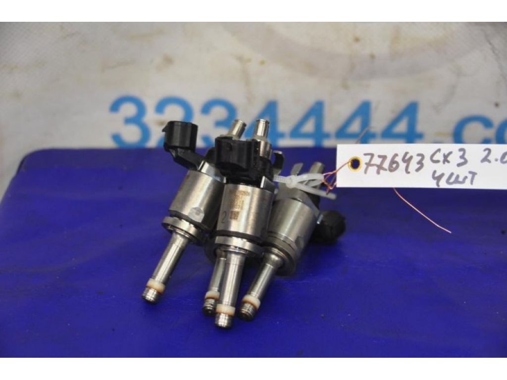 PE01-13-250B | Форсунка топливная MAZDA CX-3 14-18