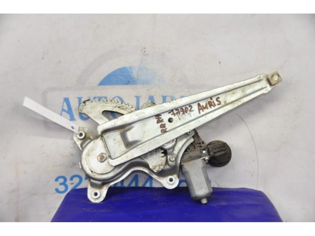 69830-02240 | Стеклоподъемник задн. прав. TOYOTA AURIS 06-12