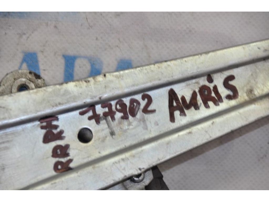 69830-02240 | Стеклоподъемник задн. прав. TOYOTA AURIS 06-12 - Фото 2