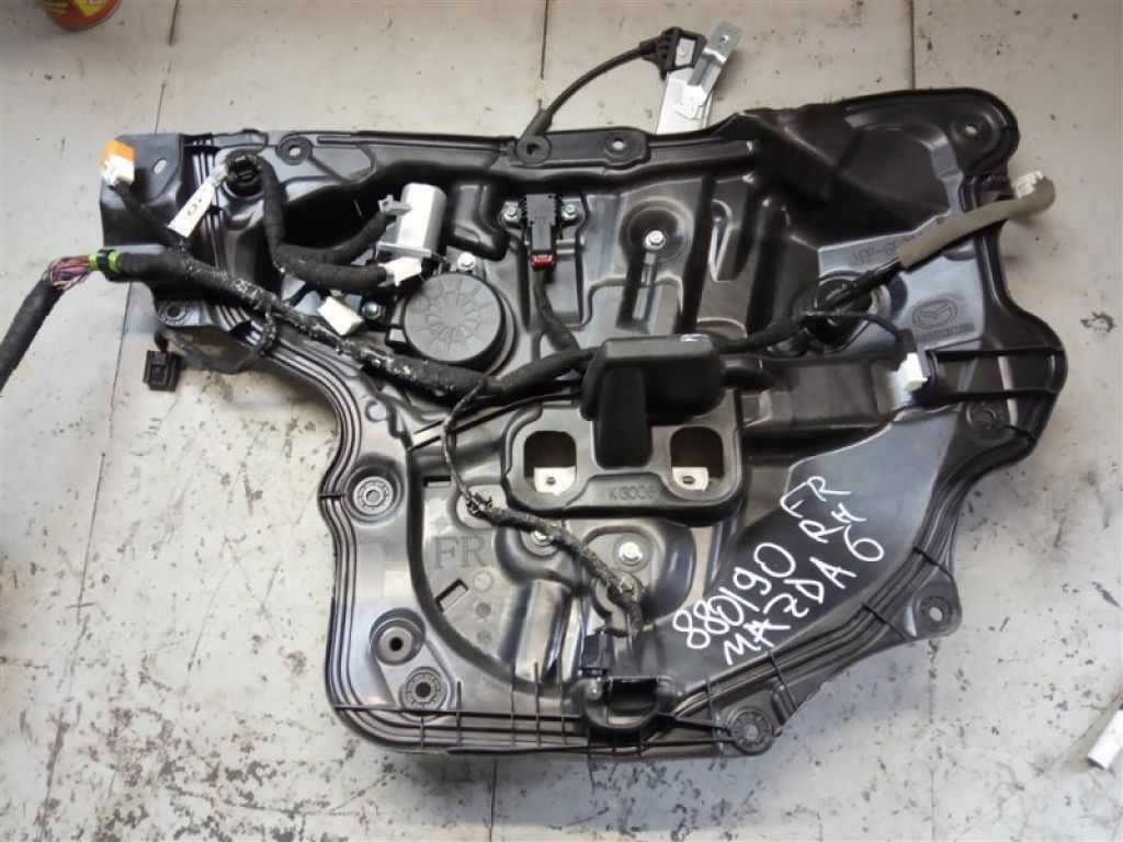 GHP9-58-590A | Стеклоподъемник передн. прав. MAZDA 6 GJ 12-