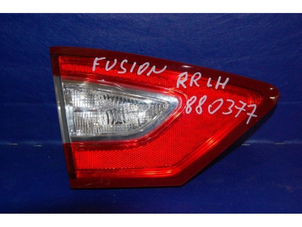 DS7Z-1340-5A | Фонарь внутренний задн. лев. FORD FUSION 14-