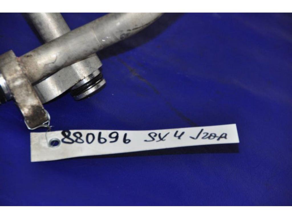 95710-80J10 | Трубка кондиціонеру SUZUKI SX4 06-13 - Фото 2