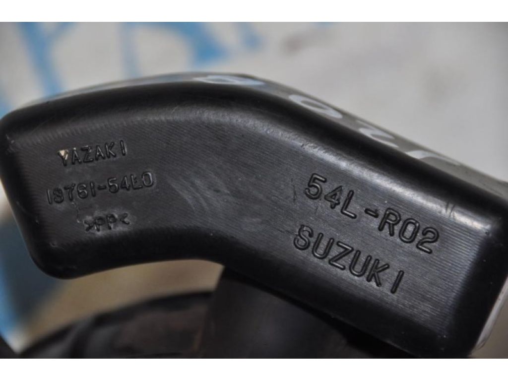 1388154L00 | патрубок повітряного фільтра SUZUKI SX4 06-13 - Фото 4