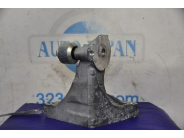 Кронштейн КПП лів. SUBARU LEGACY BN 14-18