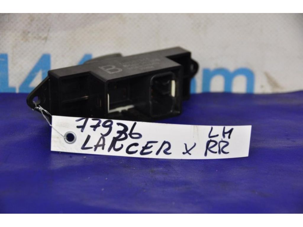 MR587944 | Кнопка склопідіймача задн. лів. MITSUBISHI LANCER X 10 07-15 - Фото 2