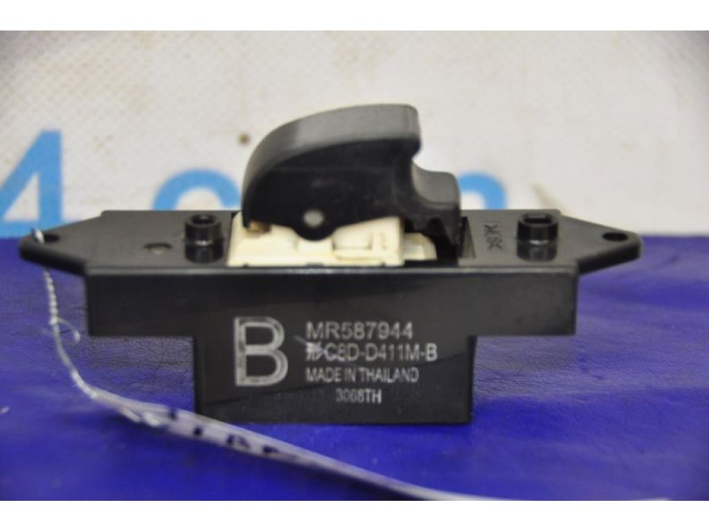 MR587944 | Кнопка склопідіймача задн. лів. MITSUBISHI LANCER X 10 07-15 - Фото 3