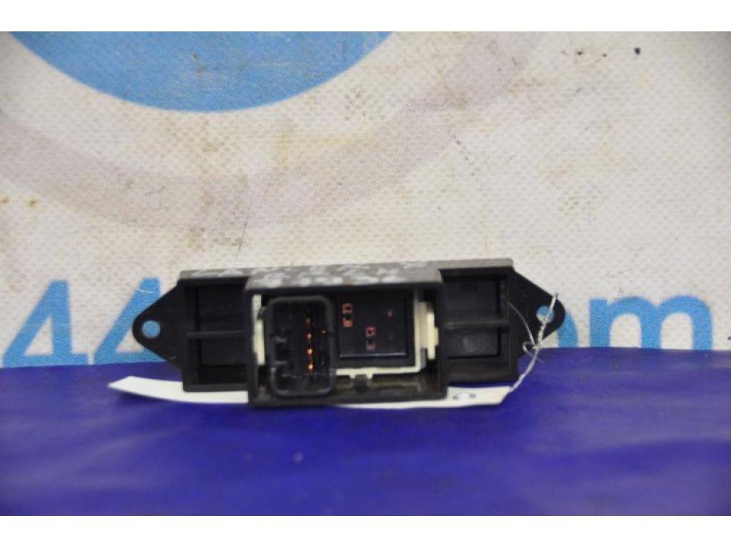 MR587944 | Кнопка склопідіймача задн. лів. MITSUBISHI LANCER X 10 07-15 - Фото 4