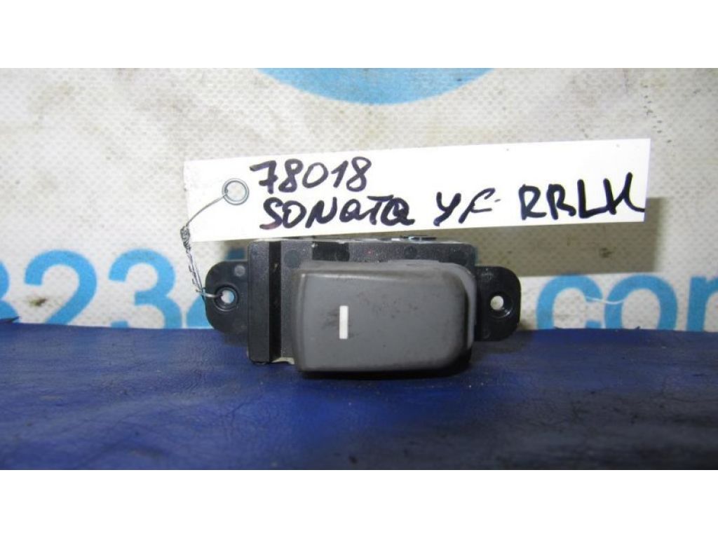 Кнопка стеклоподъемника LEXUS RX300/330/350/400 03-09