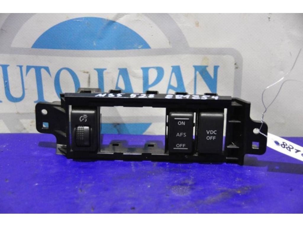 25980-EJ70A | Кнопка INFINITI M35/M45 04-10