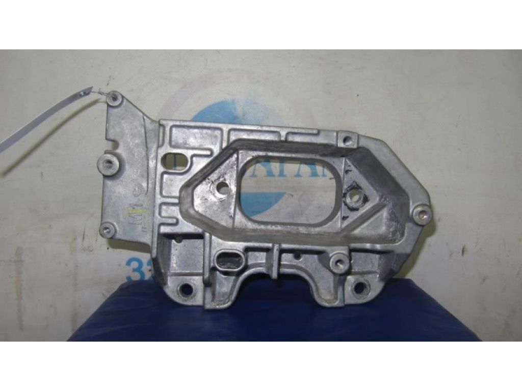 11254-1KG0A | Кронштейн двигателя NISSAN SENTRA B17 12-21