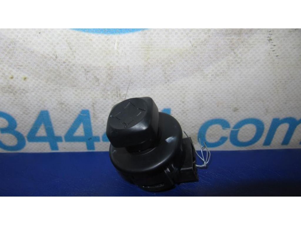 25315-JK01A | Кнопка регулювання кермової колонки INFINITI G25/G35/G37/Q40 06-14