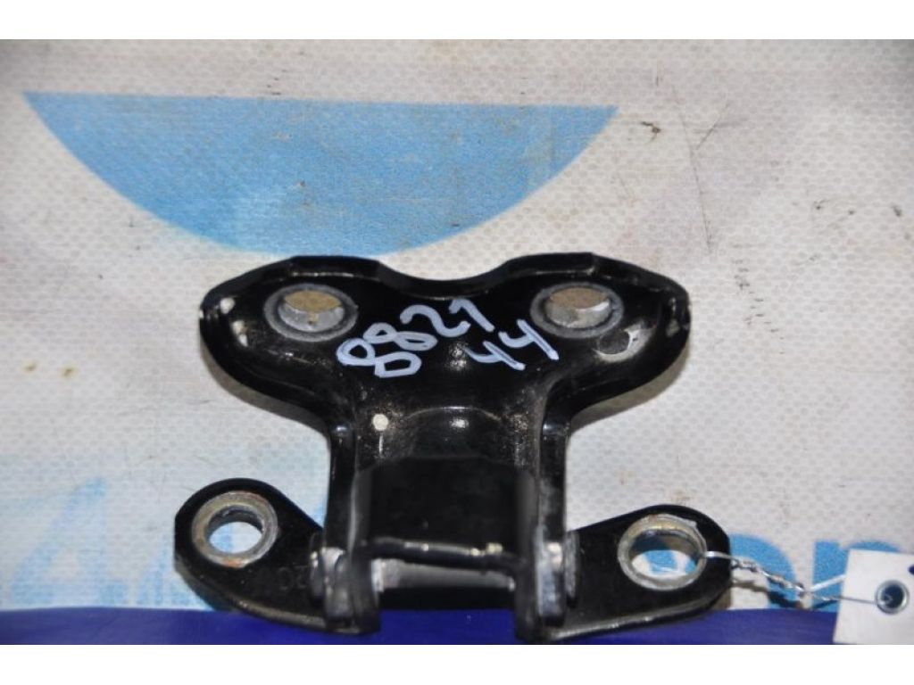 68750-35041 | Петля двери верхняя задн. прав. LEXUS RX300/330/350/400 03-09