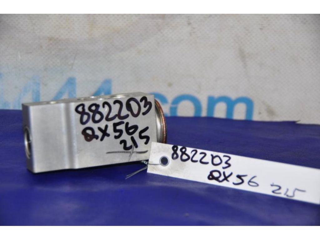 92200-5Z010 | Клапан кондиционера INFINITI QX56 / TITAN / ARMADA 04-16