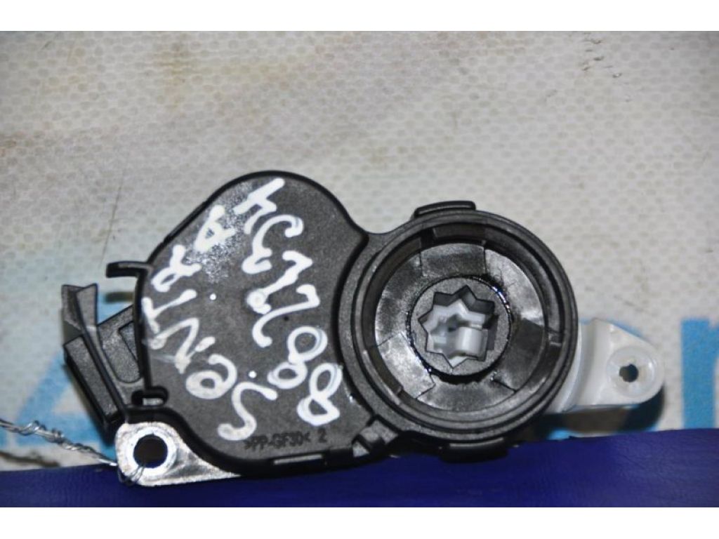 27731-3DF0A | Моторчик заслонки печки NISSAN SENTRA B17 12-21