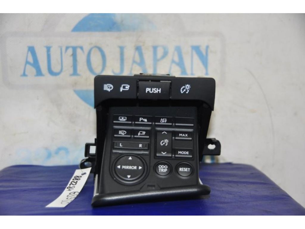84010-30650-C0 | Блок кнопок торпедо LEXUS GS350 GS300 05-11