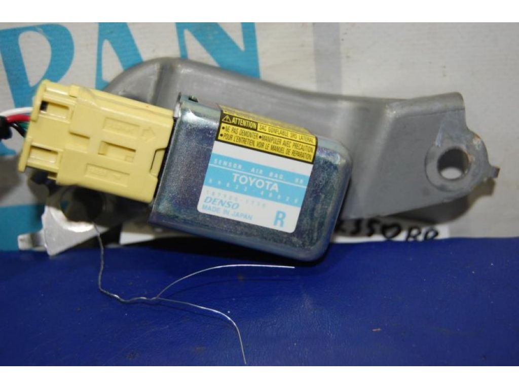 89834-48020 | Датчик удару прав. LEXUS RX300/330/350/400 03-09