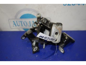 Петля двері INFINITI G25/G35/G37/Q40 06-14