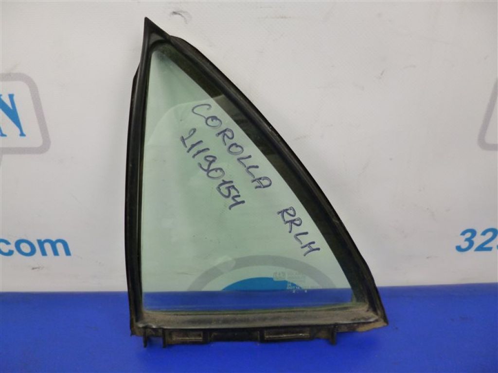 68124-02210 | Стекло двери глухое задн. лев. TOYOTA COROLLA 150 06-13