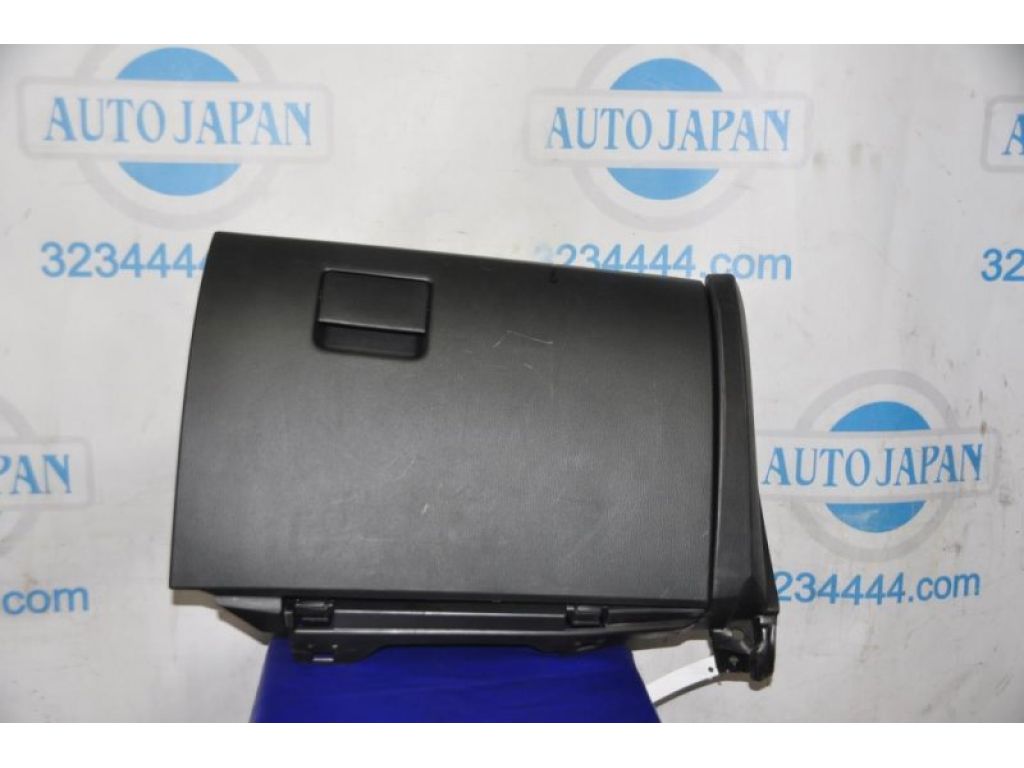 BHN1-64-030C02 | Бардачок MAZDA 3 BM 13-19