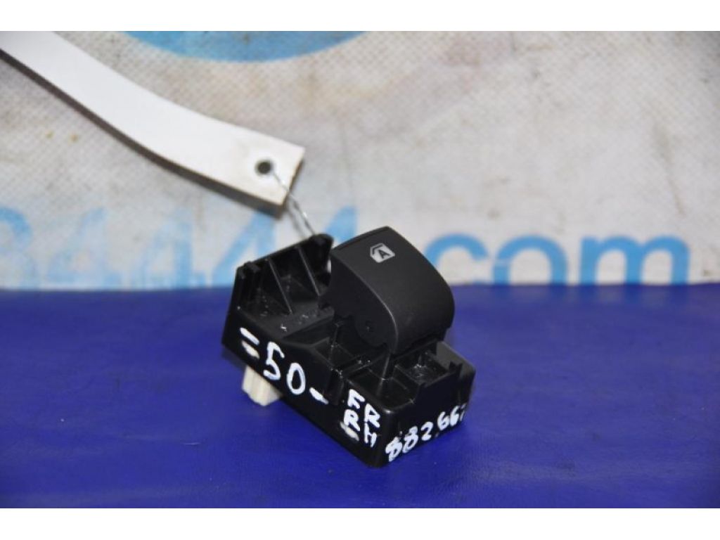 Кнопка стеклоподъемника TOYOTA CAMRY 50 12-15