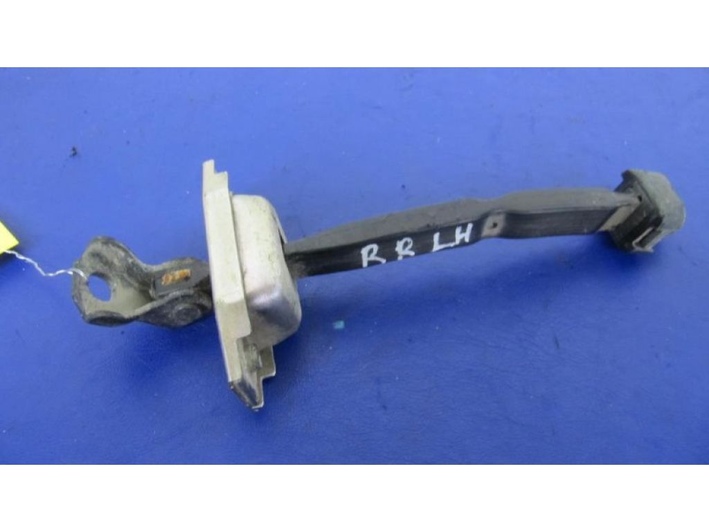 68640-33070 | Ограничитель двери задн. лев. TOYOTA CAMRY 40 06-11