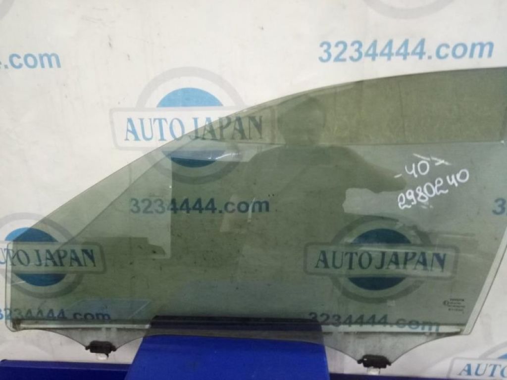 68102-33130 | Скло дверей передн. лів. TOYOTA CAMRY 40 06-11